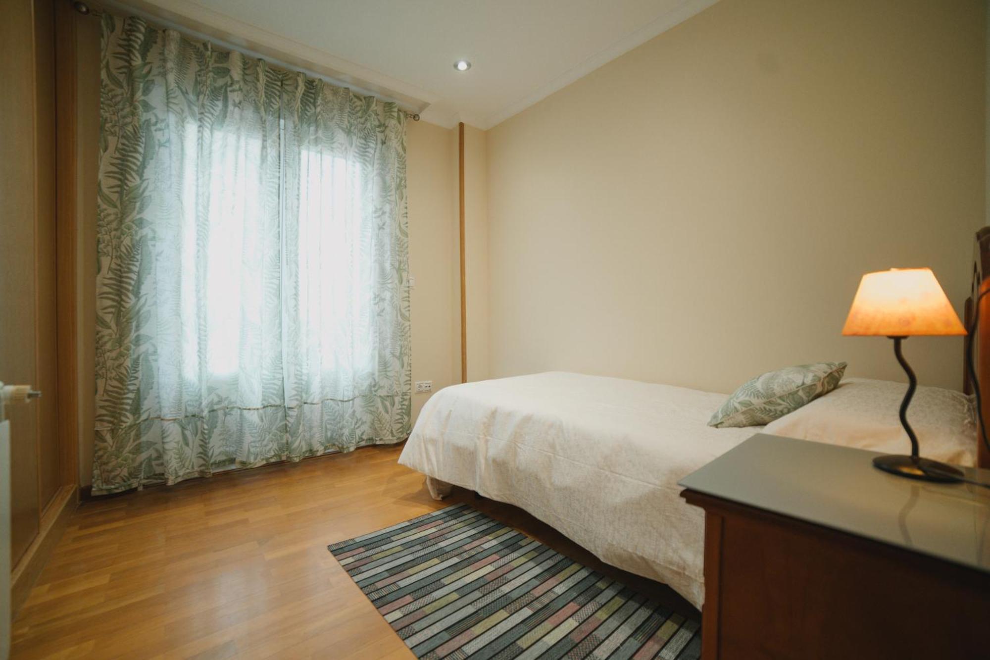 Praza Do Concello The Way Apartment เนเกรรา ภายนอก รูปภาพ